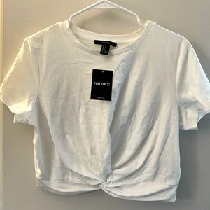 F21 crop short sleeved t-shirt